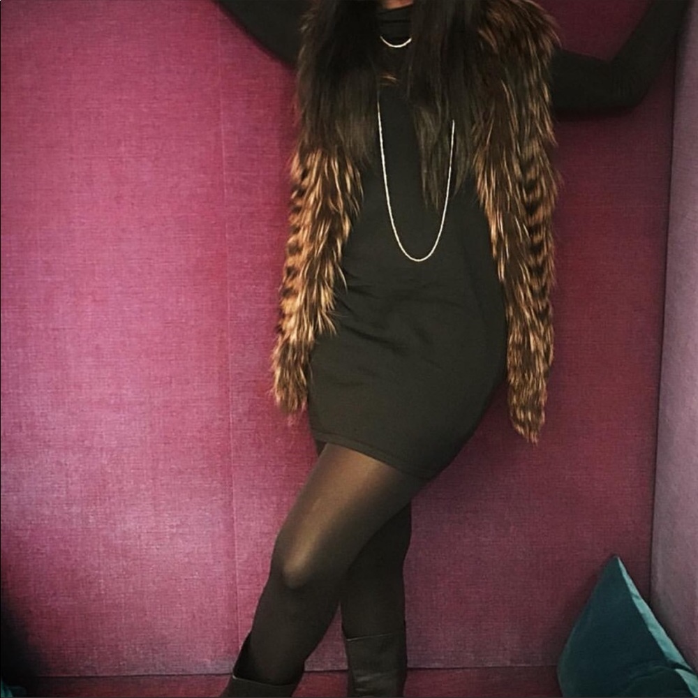 SOLD!! Haute Hippie Fox Fur Vest - Picture 5 of 8